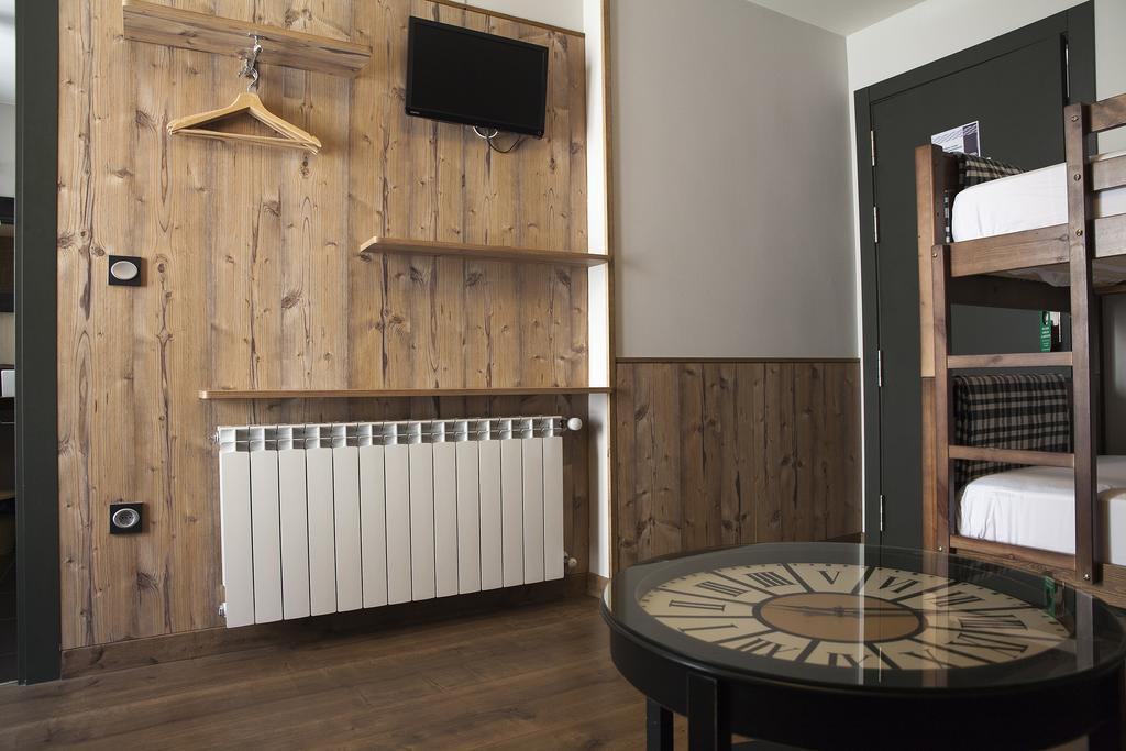 Hostel-Albergue Monte Perdido Торла Екстер'єр фото
