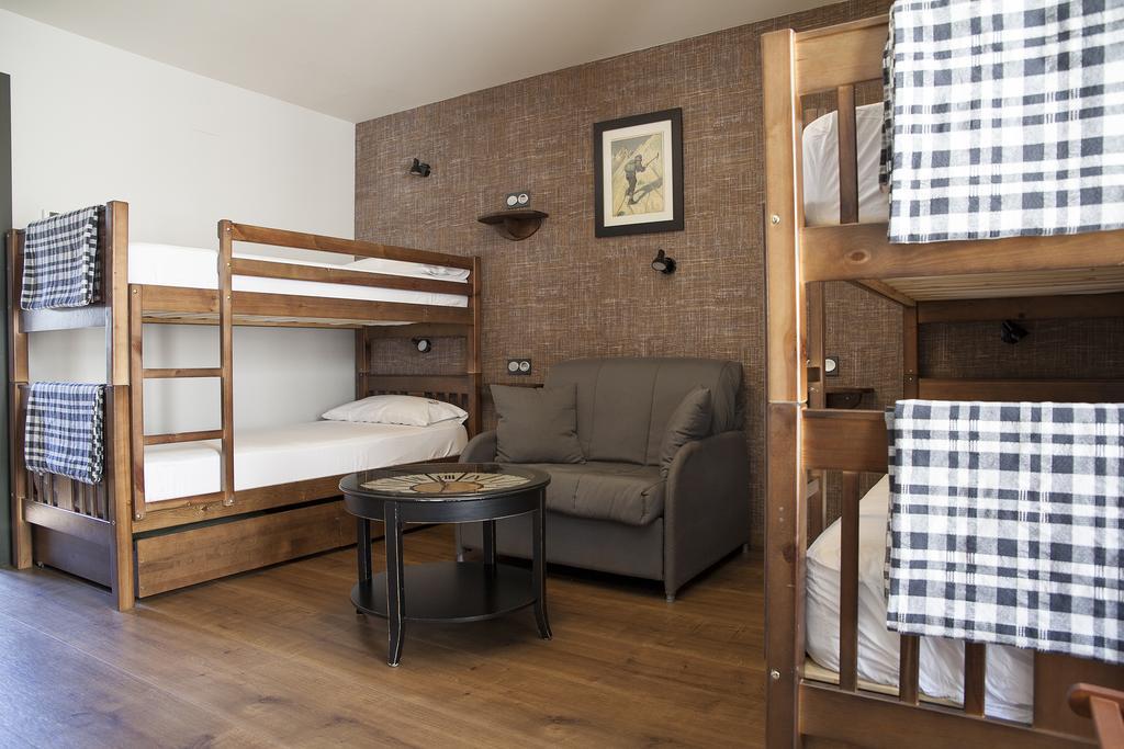 Hostel-Albergue Monte Perdido Торла Екстер'єр фото