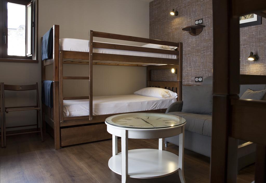 Hostel-Albergue Monte Perdido Торла Екстер'єр фото