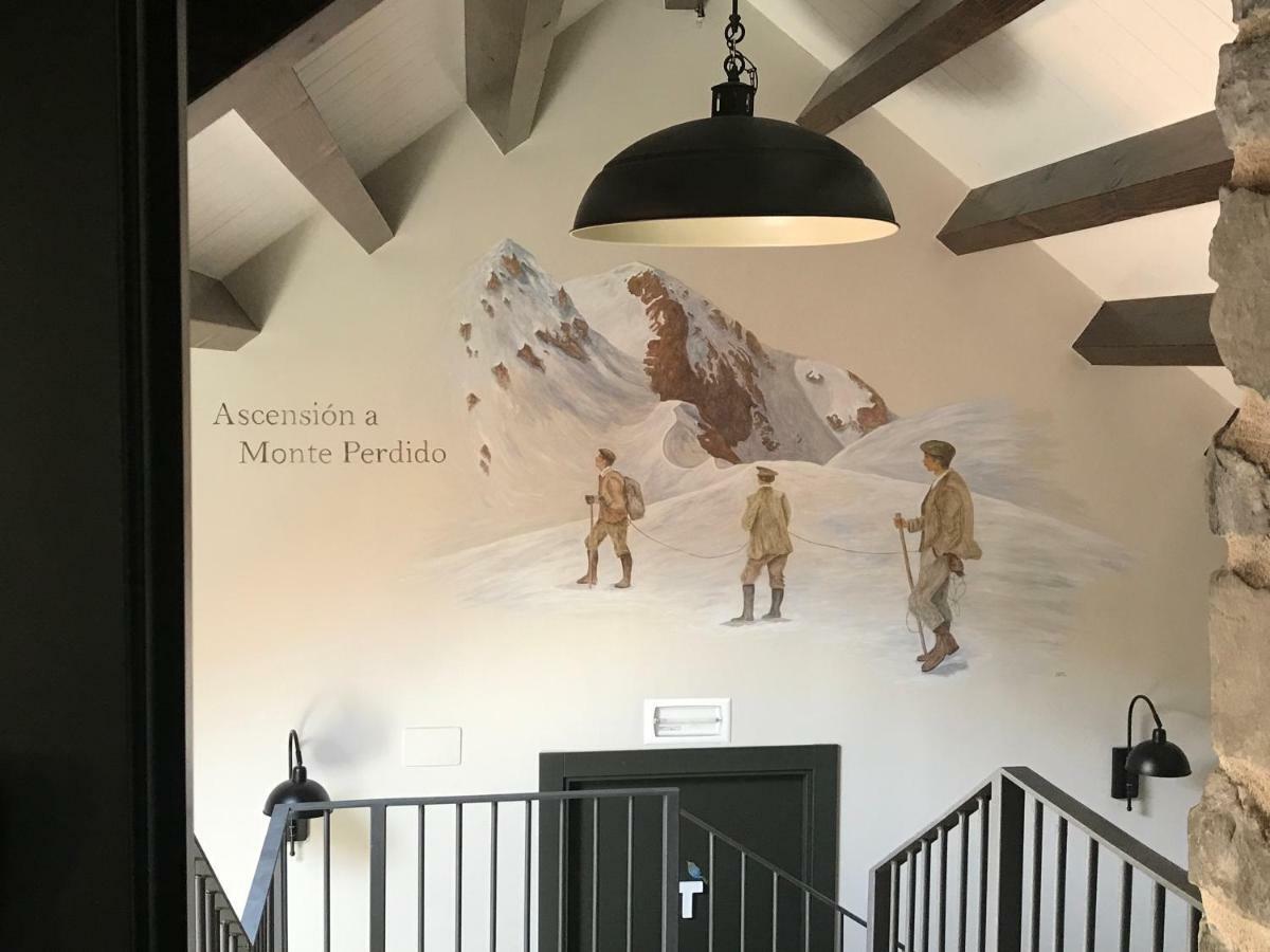 Hostel-Albergue Monte Perdido Торла Екстер'єр фото